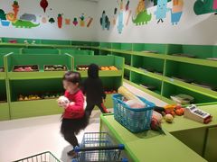 -爱睿思儿童早教亲子游泳(万象城店)