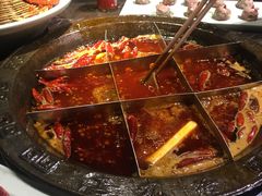 -红九格老火锅(三峡广场店)