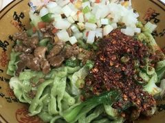 干拌肉臊子面-陈记农家手擀菠菜面(南小巷-103号院店)