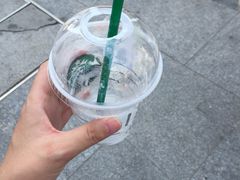 -星巴克臻选(威海威高广场店)