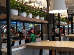 大堂-肯德基(叠彩店)