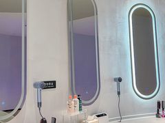 -涨巢·潮玩水疗局