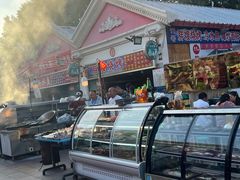 -布尔津河堤夜市