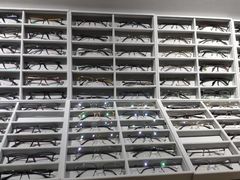 -潘多拉眼镜·蔡司依视路明月(潘家园店)