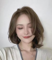 -变画·发型STUDIO