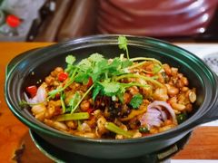 干锅牛蛙煲-馬蘭花開(车站大道店)