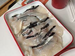 -毛辣果·贵州红酸汤牛肉火锅(西单店)