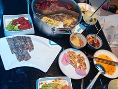 -唯爱KTV聚会餐厅(仙林东城汇店)