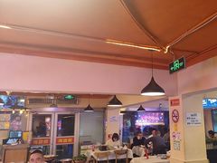 -海盗船. 龙虾烧烤. 酒馆