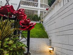 -Mark&Mars Restaurant