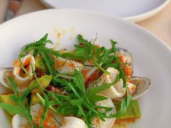 温热海鲜沙拉配牛油果-Mercato莫卡多露台餐厅与酒吧(K11店)
