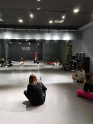 -5KM舞蹈街舞工作室