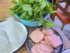 -泸州酸菜豆花火锅川师店