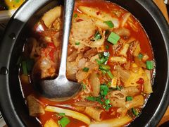 -云海肴·汽锅鸡·云南菜(天山百盛优客店)