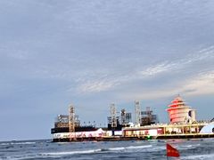 -北戴河碧螺塔海上酒吧公园