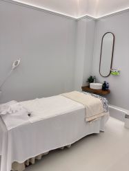 -苑苑vbeauty科技美容SPA