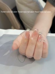 -花系美·美甲美睫精品店