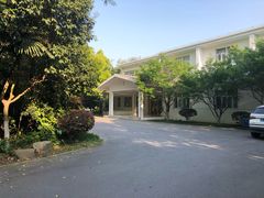 -春兰国宾馆(凤城河风景区老街店)