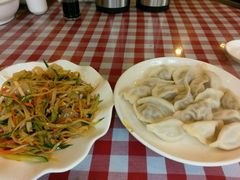 -东北四季饺子王(华山路店)
