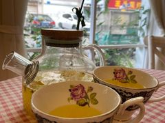 -Jo's Garden