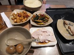 -亮亮面馆(经六路店)