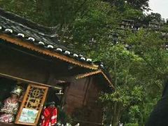 -西江千户苗寨-百年吊脚楼