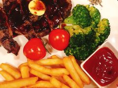 -WOLFGANG PUCK KITCHEN & BAR(迪士尼小镇店)