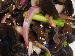 圆葱拌木耳-老边饺子馆(金源店)