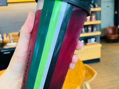 -星巴克臻选(济南恒隆店)