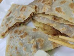 -溢心园香河肉饼总店