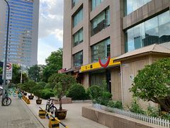 -牛一嘴·兰州牛肉面·大盘鸡(财富中心店)