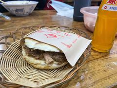 肥瘦肉夹馍-老白家面馆(测绘东路总店)