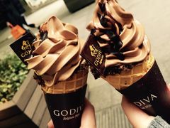 巧克力软冰淇淋-GODIVA(港汇恒隆广场)