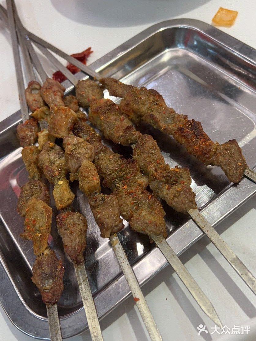 一家从里到外都假到不行的假新疆烤肉