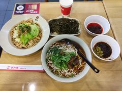 -李先生牛肉面大王(成都东站西广场店)