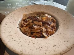 -穹六人间 people 6(岳阳路店)