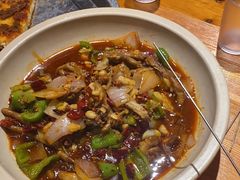 -六福烧烤酒馆(秦隆步行街店)