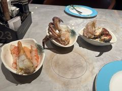 -雍容荟帝王蟹活龙虾展台自助(IFS黑金店)