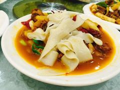 -巴扎美食·新疆菜·西域歌舞表演餐厅(新疆大厦店)