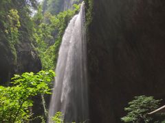 -龙水峡地缝景区