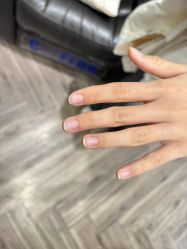 -花岐款式专研健康美甲沙龙