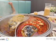 -阿瓦山寨·湘菜现炒·剁椒鱼头王(咸阳总店)