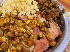-梁阿婆廿年老牌扣肉糯米饭