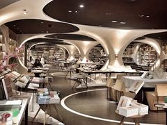 -钟书阁(珍园店)
