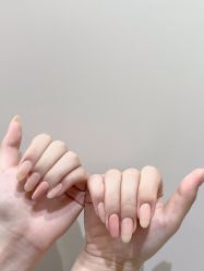 -花岐款式专研健康美甲沙龙