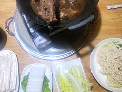 -茸梅路右拐龙虾-农家菜(松江店)