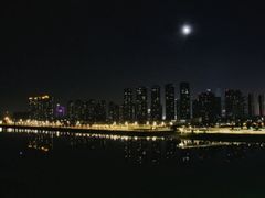 -南京眼步行桥