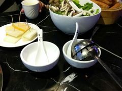 -鱼豆吉·豆浆鱼火锅(荆州万达店)