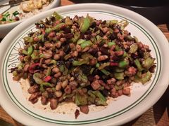 -云海肴·汽锅鸡·云南菜(天山百盛优客店)