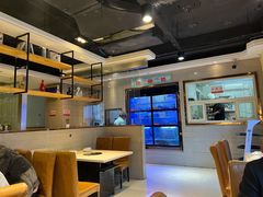 大堂-万和源炝锅城·活鱼现炝(文艺北路店)